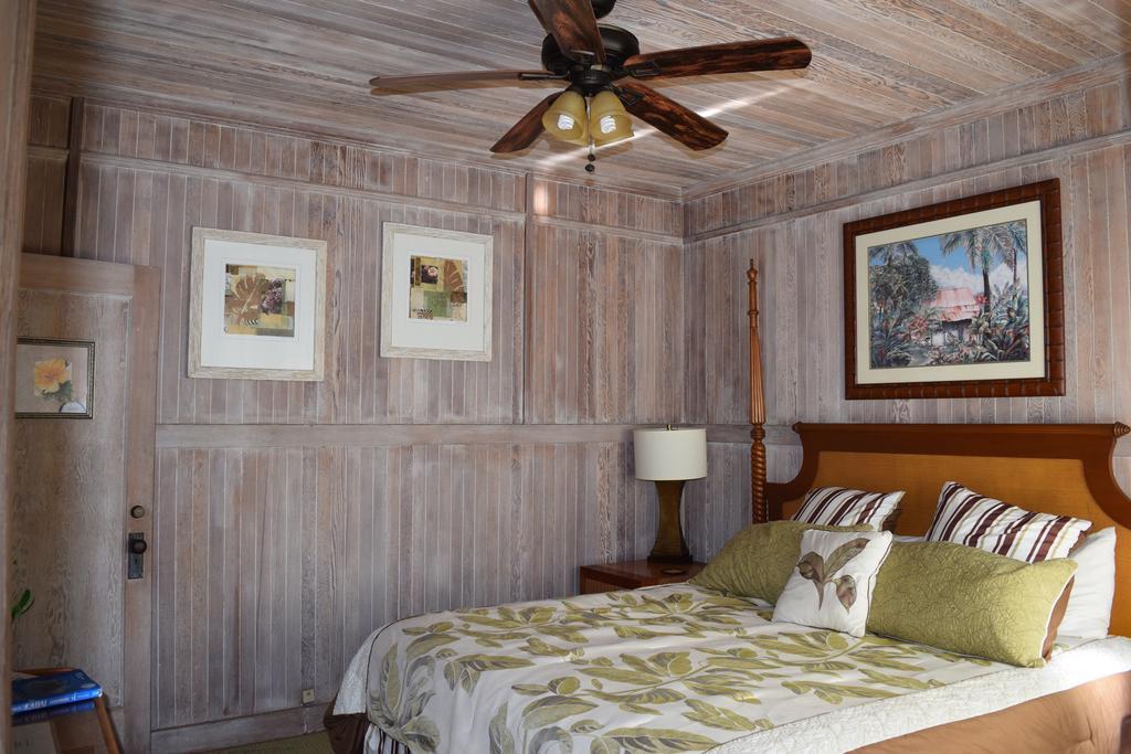Poipu Bed And Breakfast Inn Koloa ภายนอก รูปภาพ