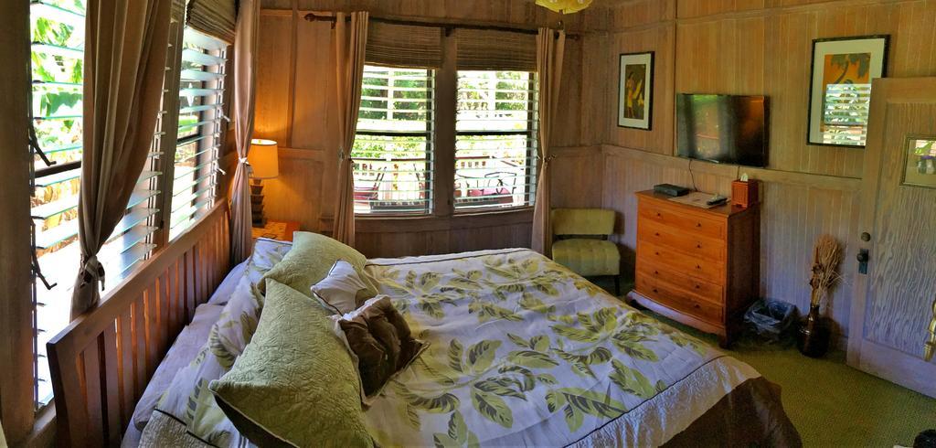 Poipu Bed And Breakfast Inn Koloa ภายนอก รูปภาพ