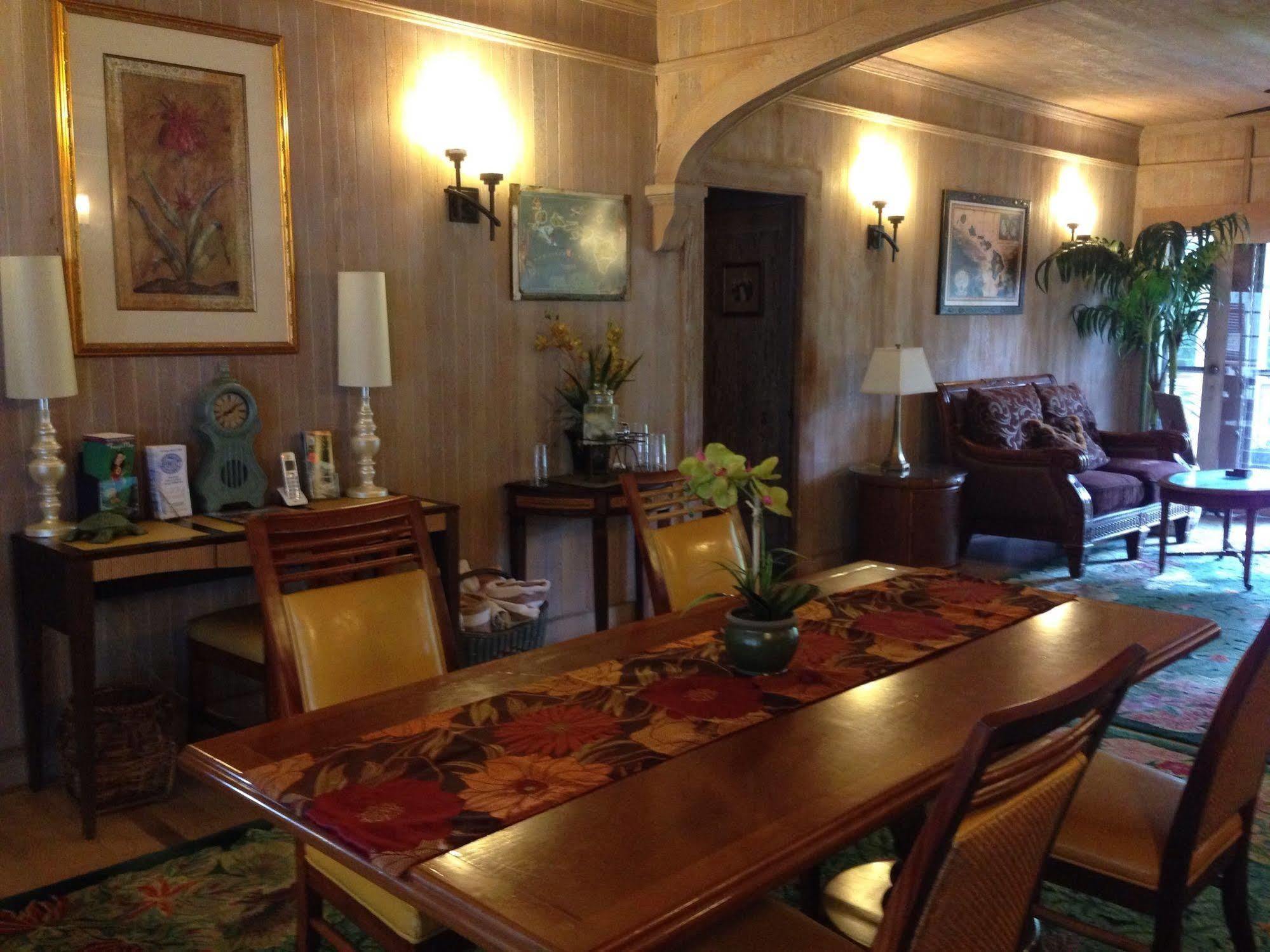 Poipu Bed And Breakfast Inn Koloa ภายนอก รูปภาพ
